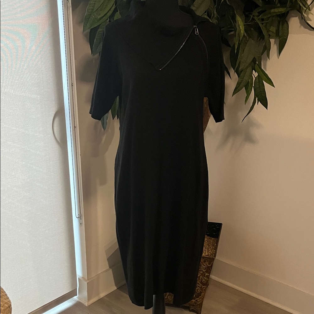 Calvin Klein Elegant Black Midi Dress